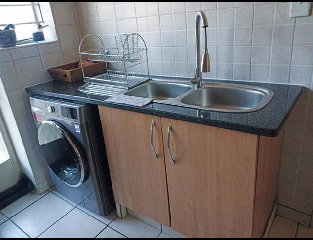 2 BEDROOM APARTMENT FOR SALE IN BRAMLEY PARK